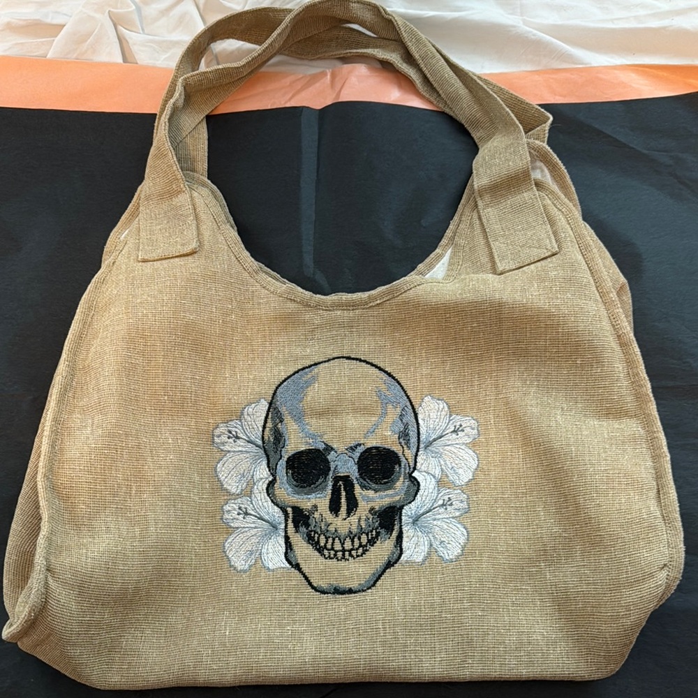 Skull tote